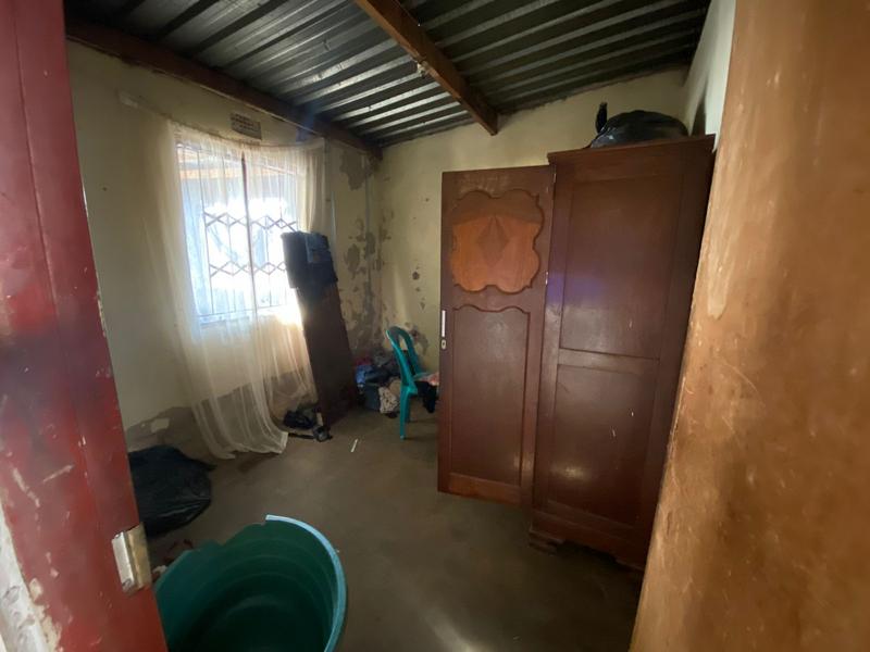 5 Bedroom Property for Sale in Katlehong South Gauteng