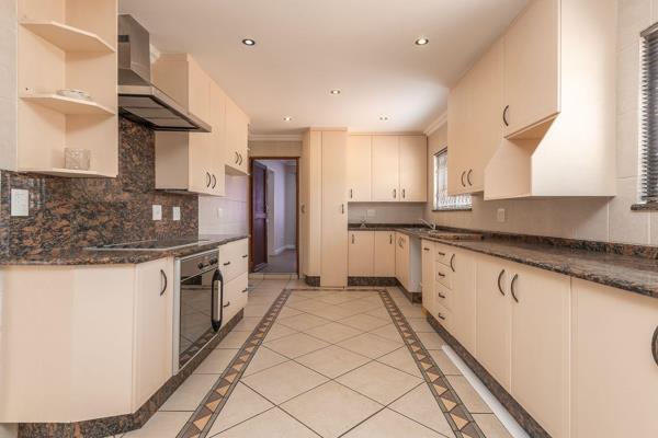 4 Bedroom Property for Sale in Bassonia Gauteng