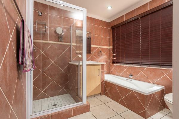 4 Bedroom Property for Sale in Bassonia Gauteng