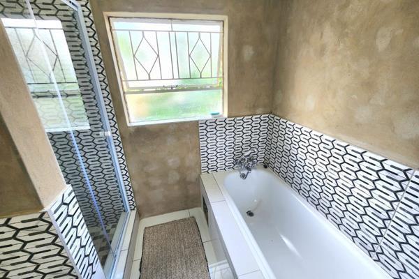 4 Bedroom Property for Sale in Glenvista Gauteng