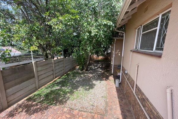 4 Bedroom Property for Sale in Glenvista Gauteng