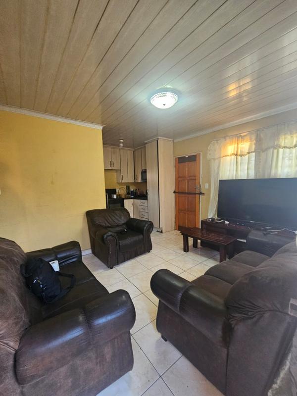 3 Bedroom Property for Sale in Protea Glen Gauteng