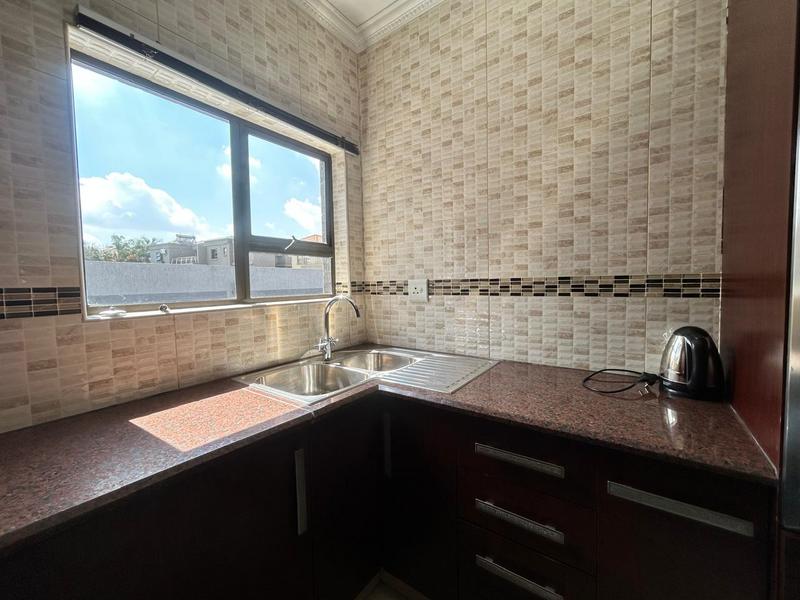 5 Bedroom Property for Sale in Helderwyk Gauteng