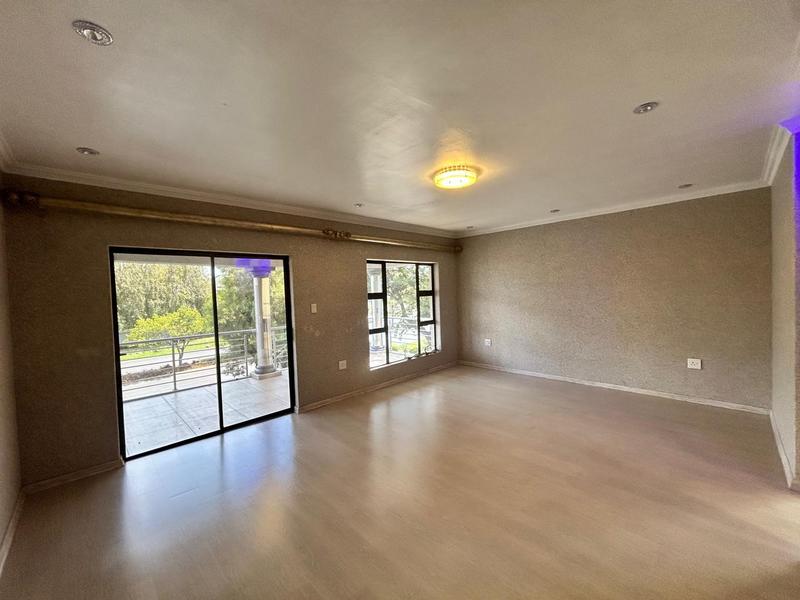 5 Bedroom Property for Sale in Helderwyk Gauteng