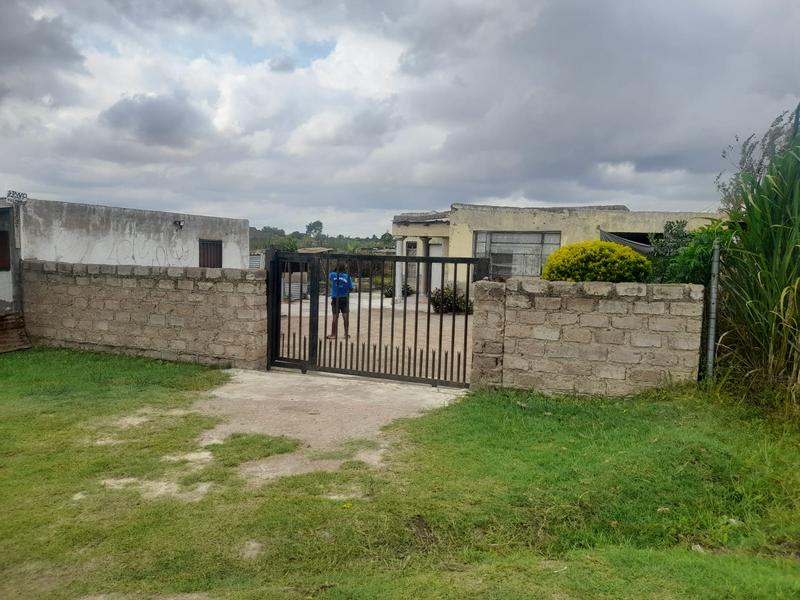 2 Bedroom Property for Sale in Winterveldt Gauteng