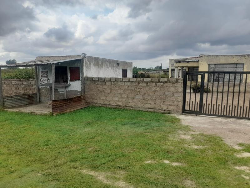 2 Bedroom Property for Sale in Winterveldt Gauteng