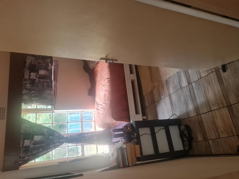 To Let 4 Bedroom Property for Rent in Ontdekkerspark Gauteng