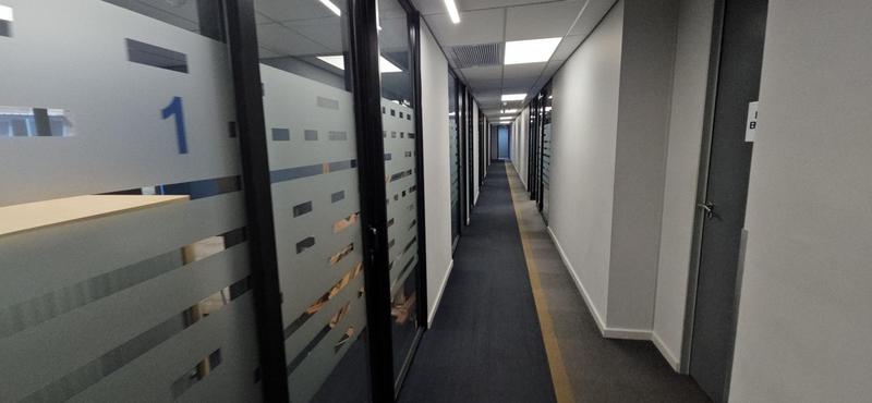To Let Commercial Property for Rent in Randjespark Gauteng