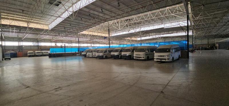 To Let Commercial Property for Rent in Randjespark Gauteng