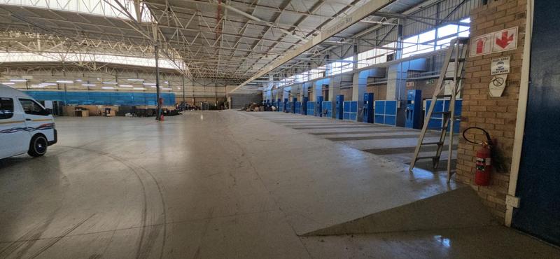 To Let Commercial Property for Rent in Randjespark Gauteng