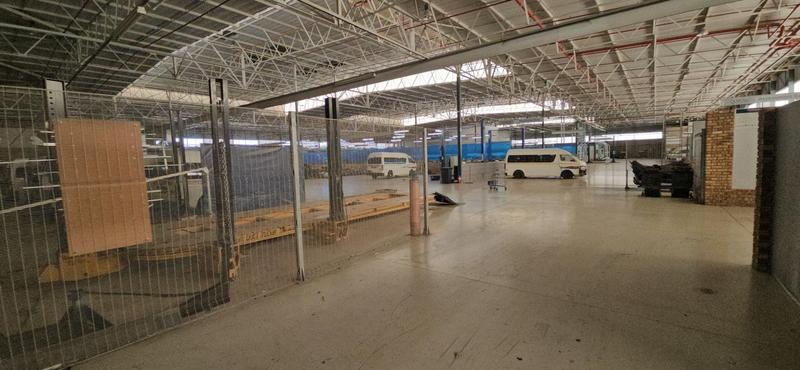 To Let Commercial Property for Rent in Randjespark Gauteng