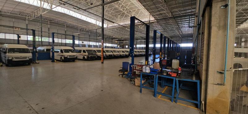 To Let Commercial Property for Rent in Randjespark Gauteng