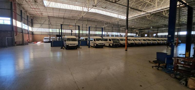 To Let Commercial Property for Rent in Randjespark Gauteng