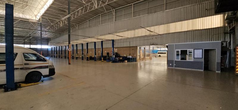 To Let Commercial Property for Rent in Randjespark Gauteng