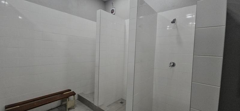 To Let Commercial Property for Rent in Randjespark Gauteng