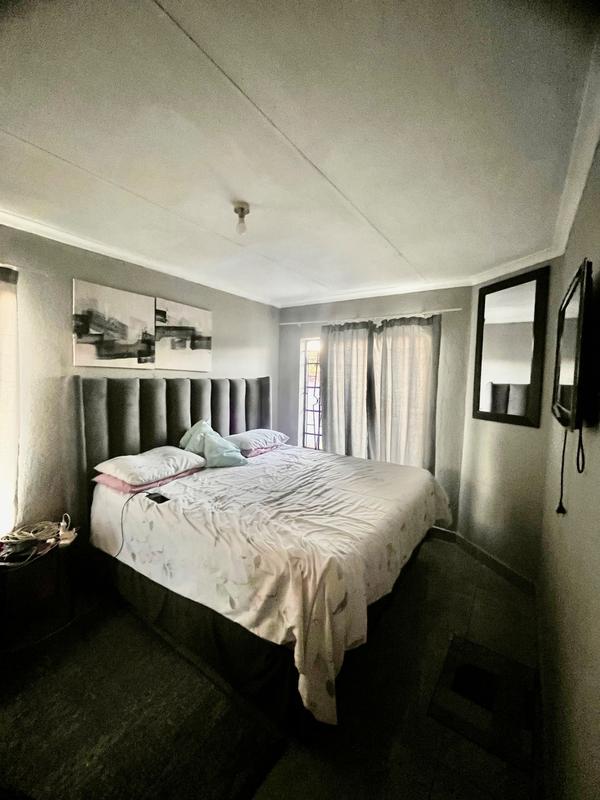 2 Bedroom Property for Sale in Philip Nel Park Gauteng