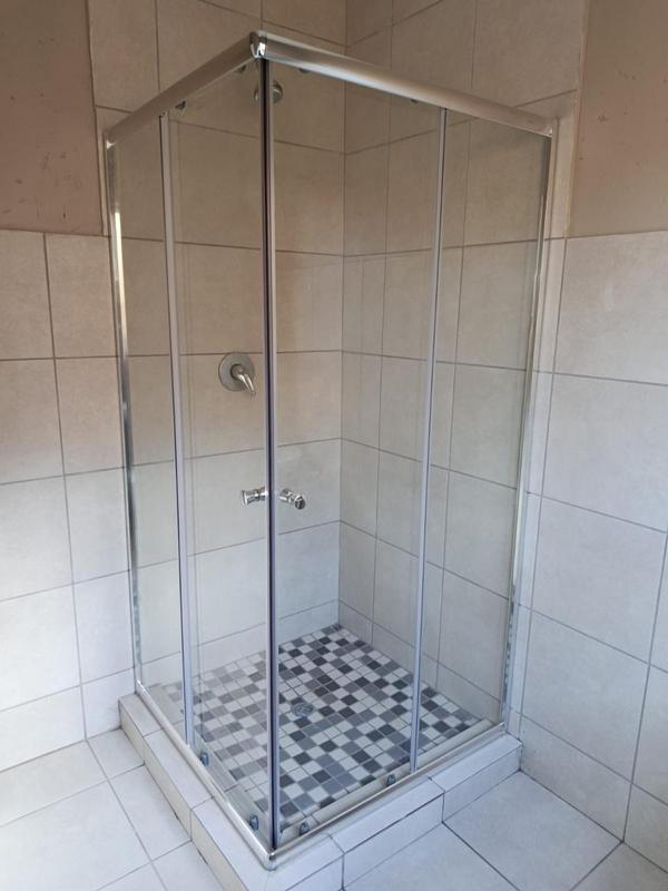 1 Bedroom Property for Sale in Jan Hofmeyer Gauteng