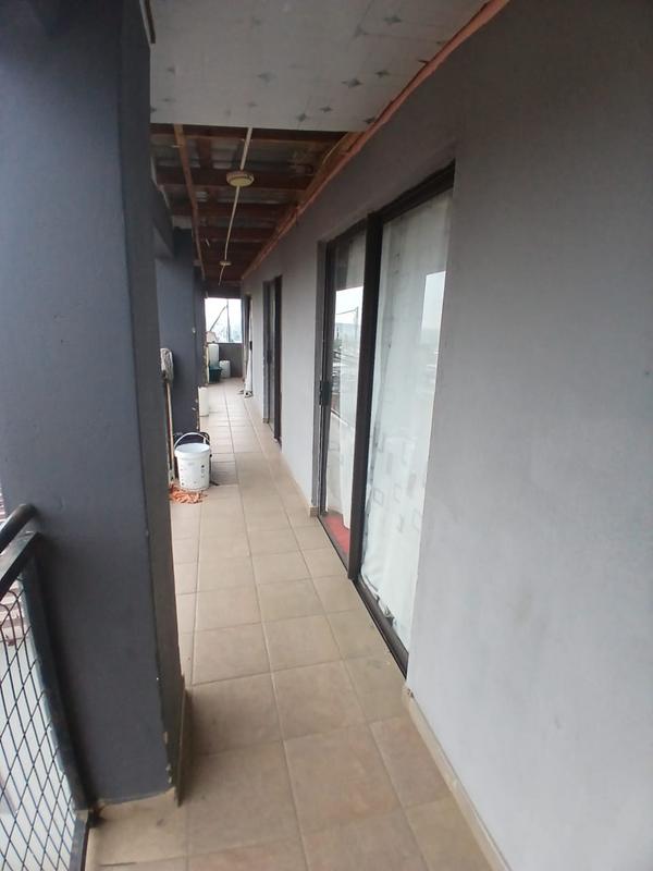 8 Bedroom Property for Sale in Olievenhoutbosch Gauteng
