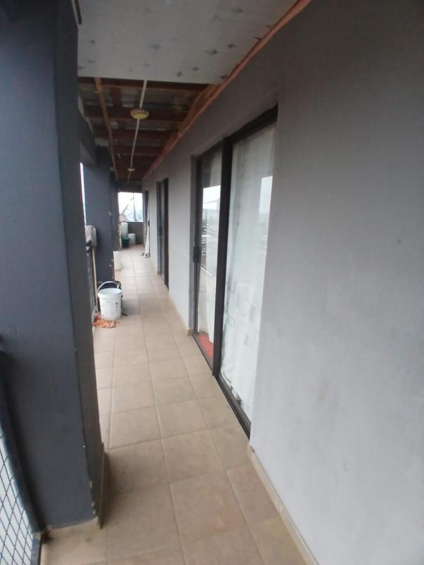 8 Bedroom Property for Sale in Olievenhoutbosch Gauteng