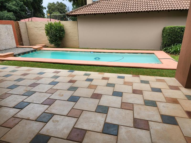 To Let 4 Bedroom Property for Rent in Muckleneuk Gauteng