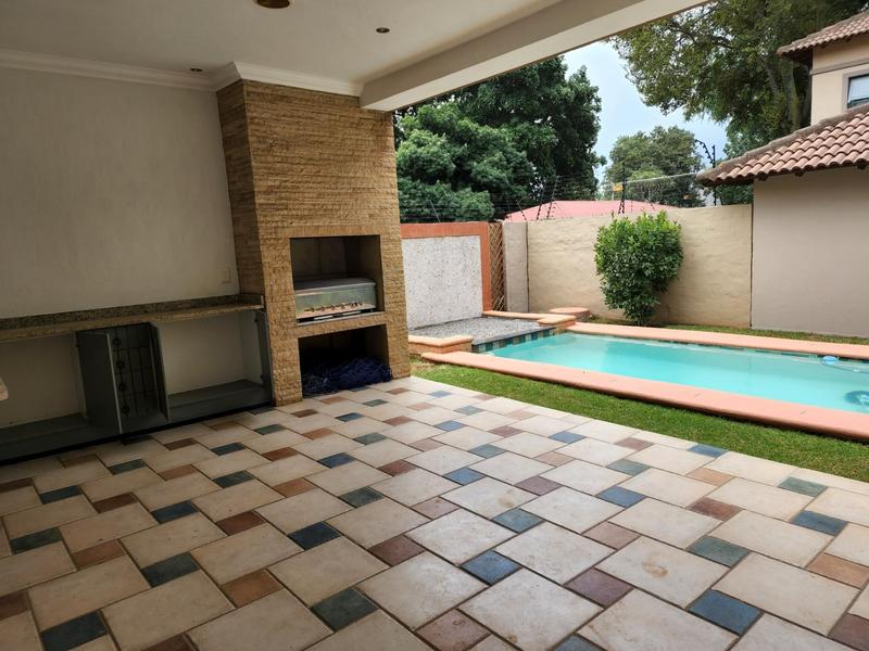 To Let 4 Bedroom Property for Rent in Muckleneuk Gauteng