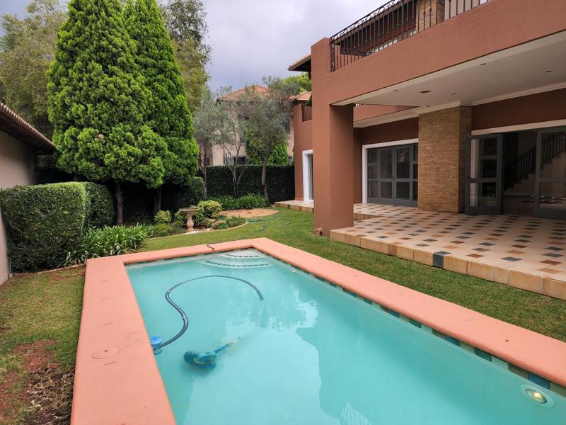 To Let 4 Bedroom Property for Rent in Muckleneuk Gauteng