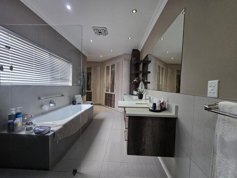 To Let 3 Bedroom Property for Rent in The Hills Game Reserve Estate Gauteng