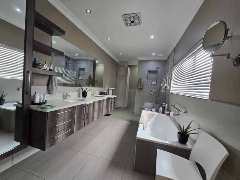 To Let 3 Bedroom Property for Rent in The Hills Game Reserve Estate Gauteng