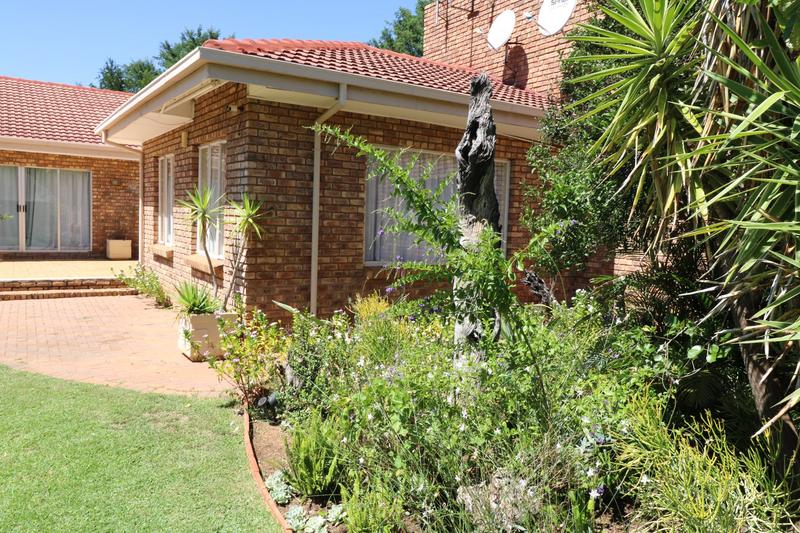 10 Bedroom Property for Sale in Dinokeng Game Reserve Gauteng