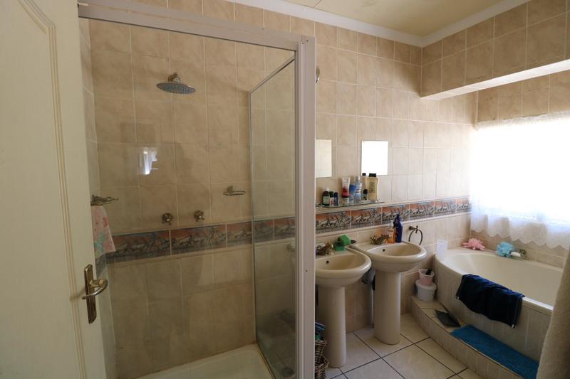 10 Bedroom Property for Sale in Dinokeng Game Reserve Gauteng