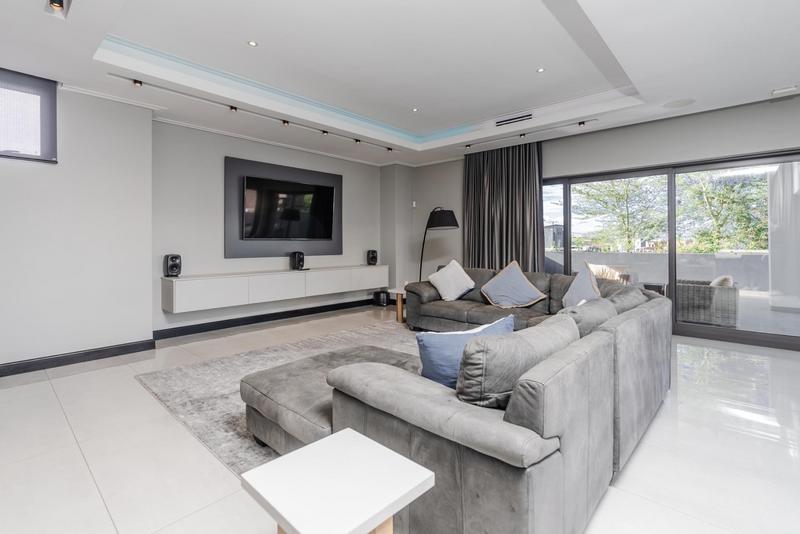 5 Bedroom Property for Sale in Midstream Ridge Gauteng
