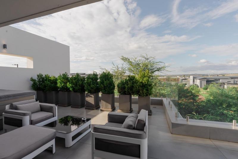 5 Bedroom Property for Sale in Midstream Ridge Gauteng