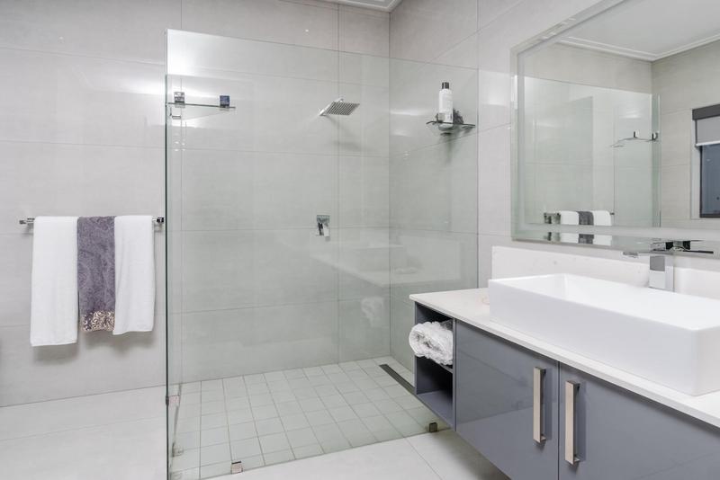 5 Bedroom Property for Sale in Midstream Ridge Gauteng