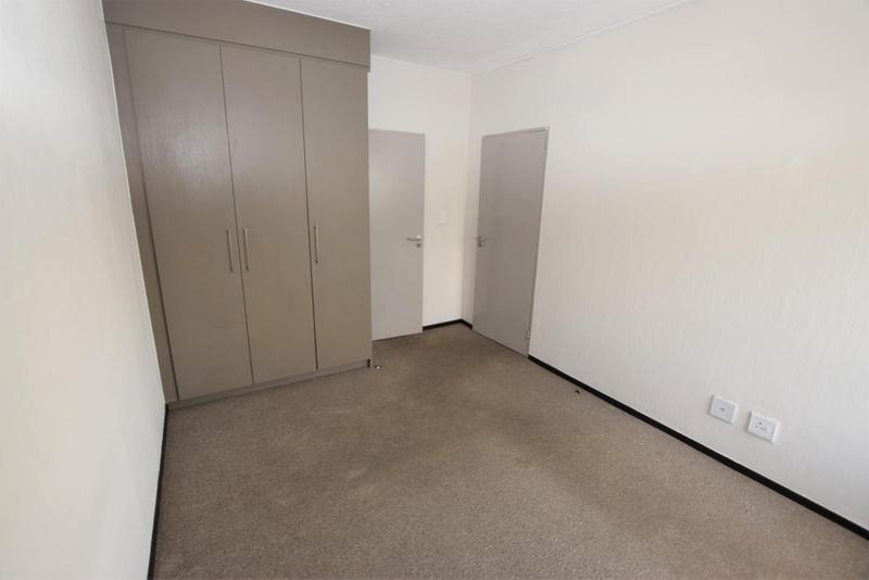 To Let 1 Bedroom Property for Rent in Broadacres Gauteng