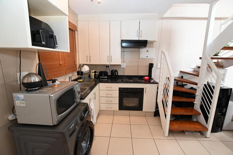 1 Bedroom Property for Sale in Morningside Gauteng