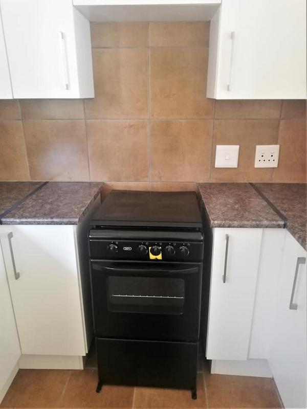To Let 1 Bedroom Property for Rent in Primrose East Gauteng