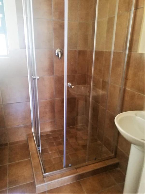To Let 1 Bedroom Property for Rent in Primrose East Gauteng