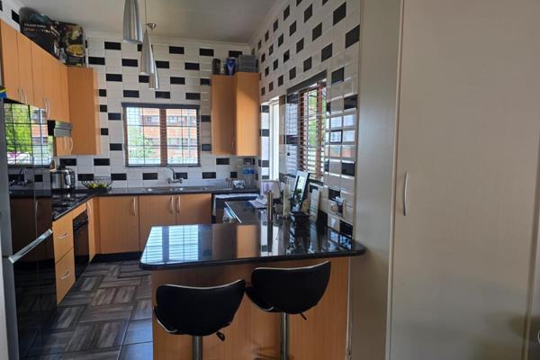 3 Bedroom Property for Sale in Sharonlea Gauteng