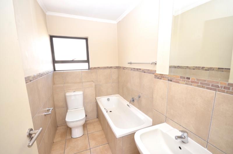 2 Bedroom Property for Sale in Sunninghill Gauteng