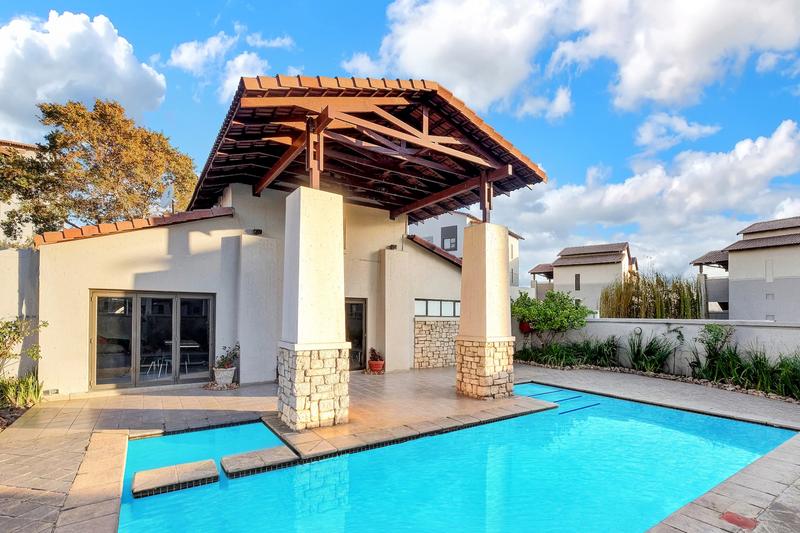 2 Bedroom Property for Sale in Sunninghill Gauteng