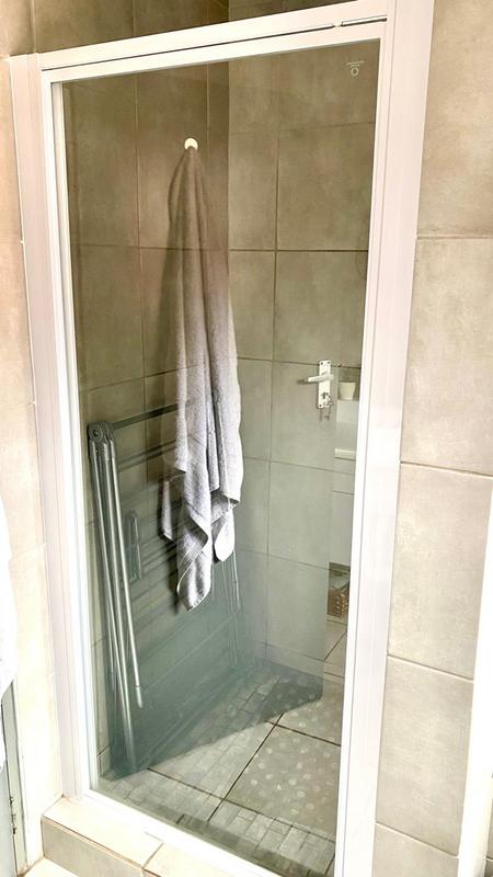 2 Bedroom Property for Sale in Witpoortjie Gauteng