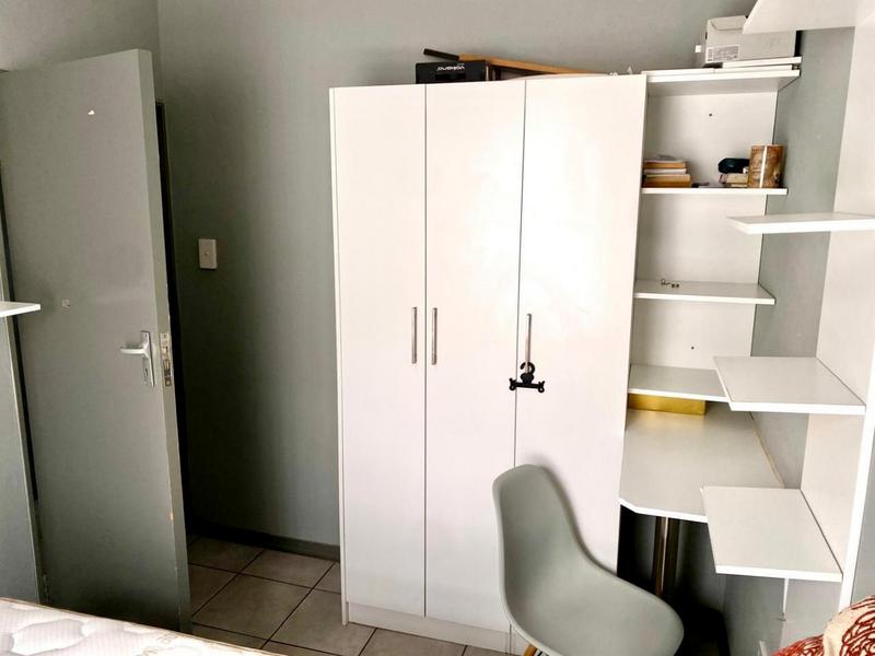 2 Bedroom Property for Sale in Witpoortjie Gauteng