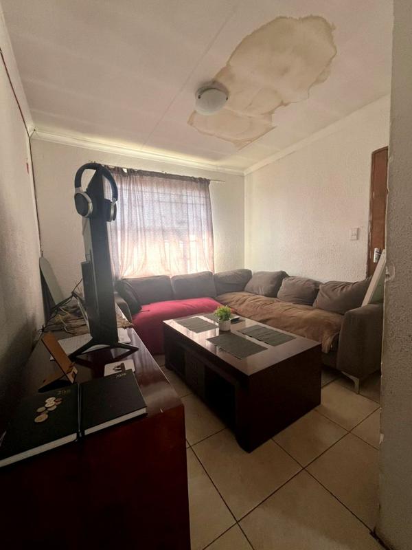 2 Bedroom Property for Sale in Bloubosrand Gauteng