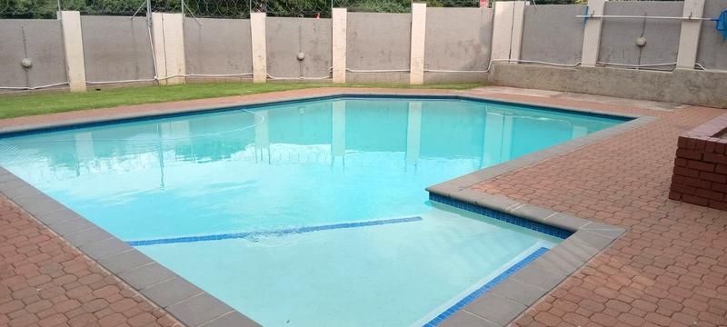 2 Bedroom Property for Sale in Glenanda Gauteng