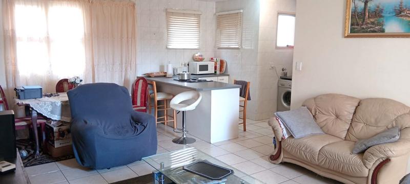 2 Bedroom Property for Sale in Glenanda Gauteng