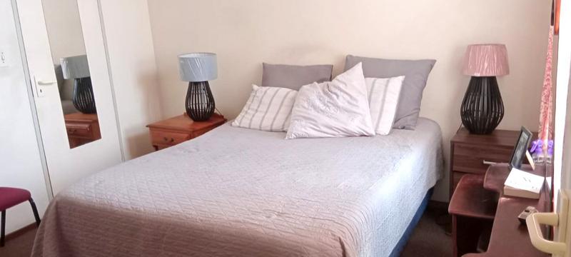 2 Bedroom Property for Sale in Glenanda Gauteng
