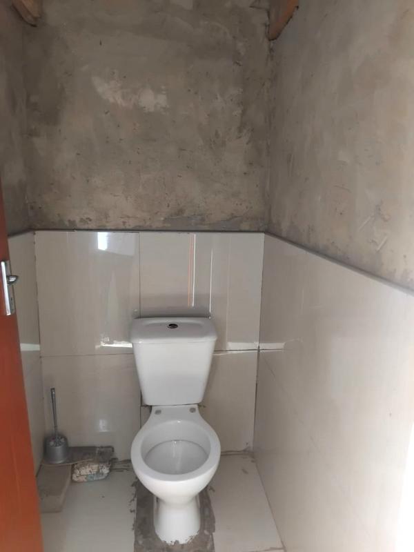 2 Bedroom Property for Sale in Mohlakeng Gauteng