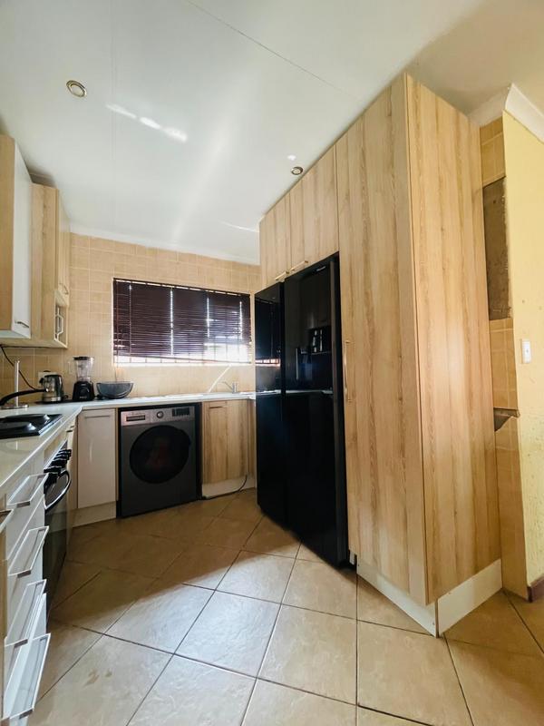 2 Bedroom Property for Sale in Dunnottar Gauteng