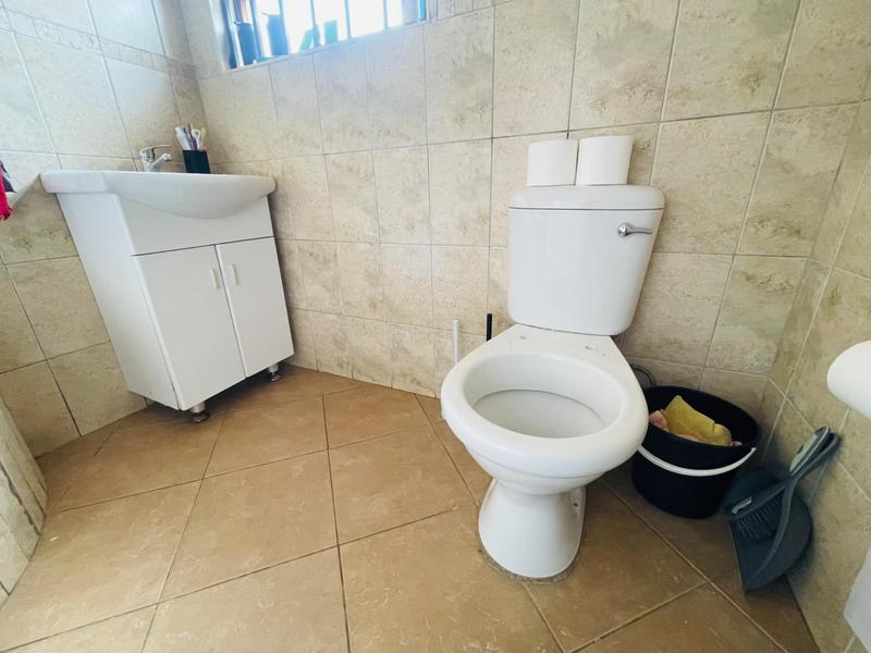 2 Bedroom Property for Sale in Dunnottar Gauteng