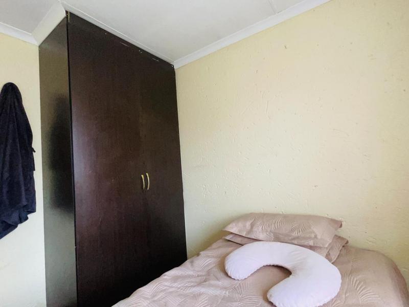 2 Bedroom Property for Sale in Dunnottar Gauteng